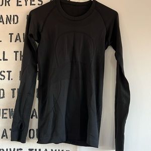 Swiftly Tech Long-Sleeve Shirt Size 6